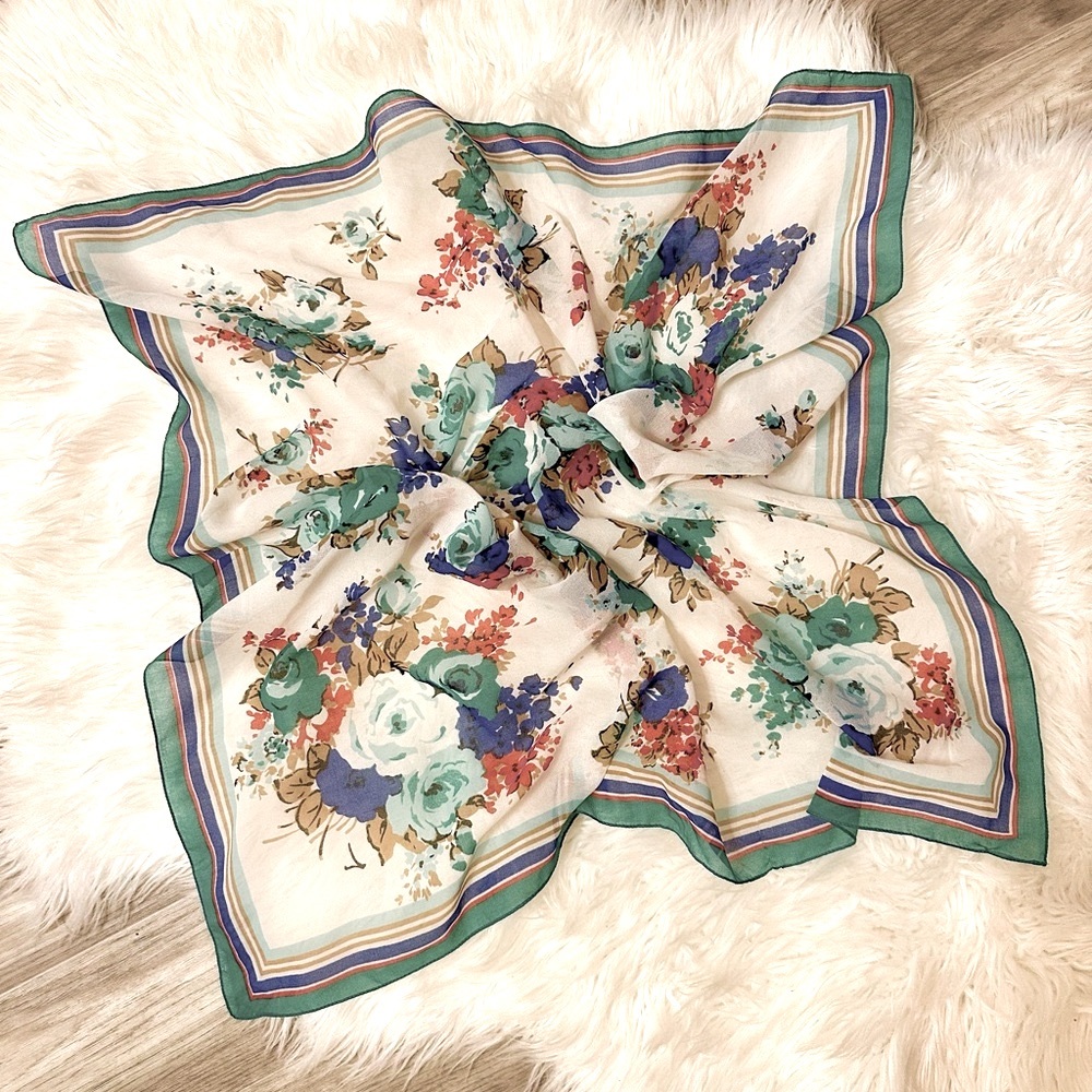 VINTAGE Floral Scarf